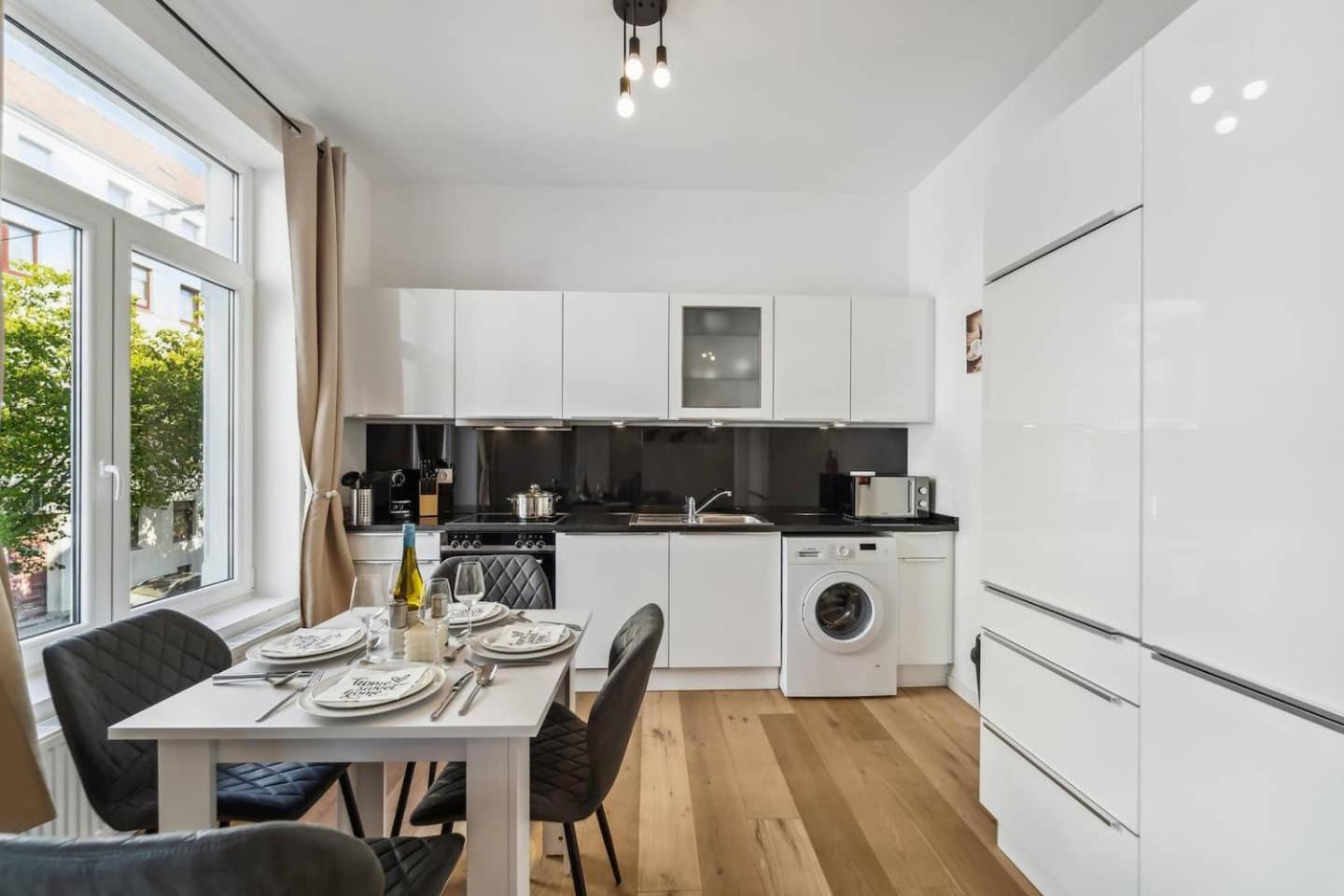 Infinity Stay Ferienapartments Rheinstrasse Wilhelmshaven Exteriör bild