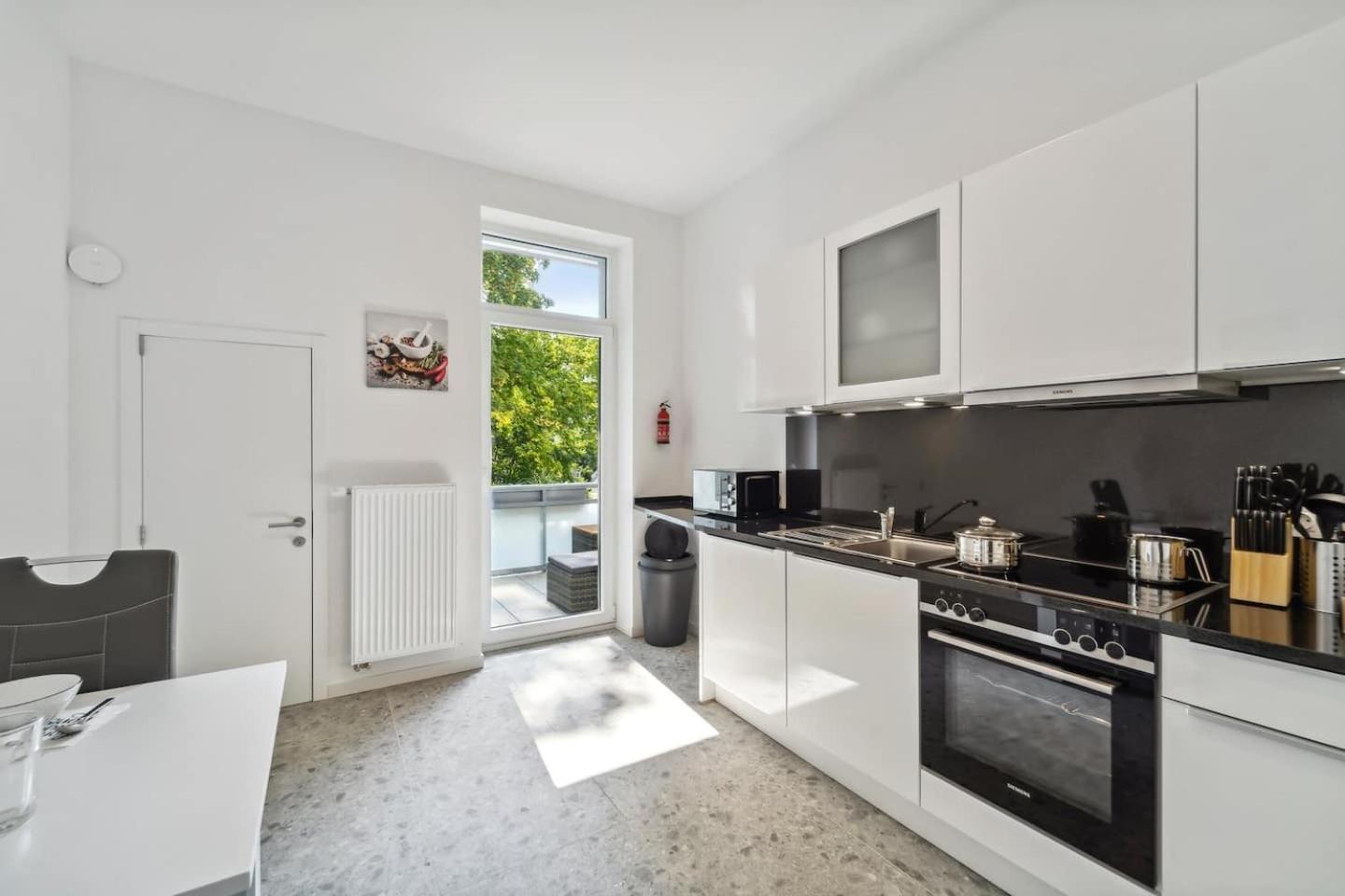 Infinity Stay Ferienapartments Rheinstrasse Wilhelmshaven Exteriör bild