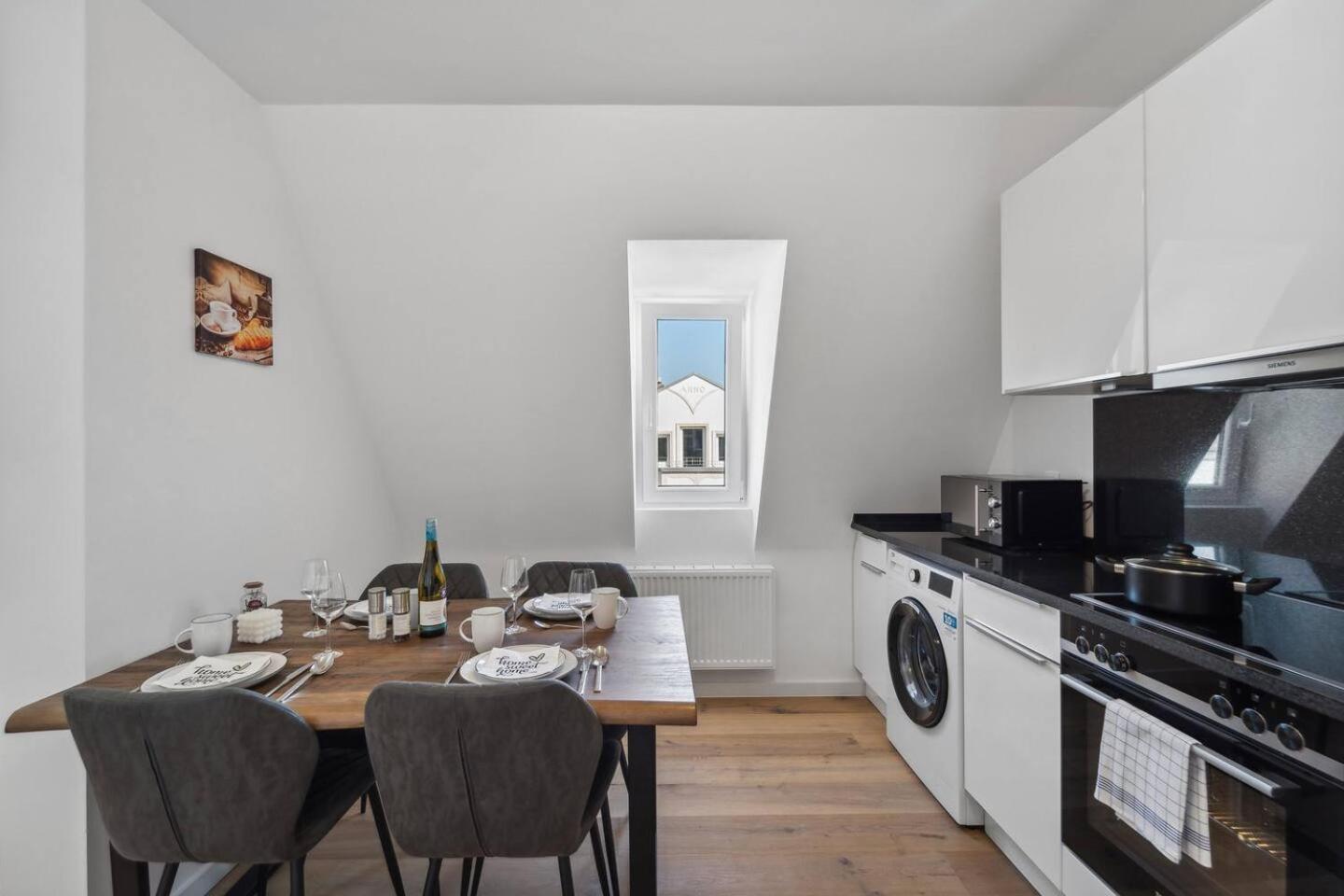 Infinity Stay Ferienapartments Rheinstrasse Wilhelmshaven Exteriör bild